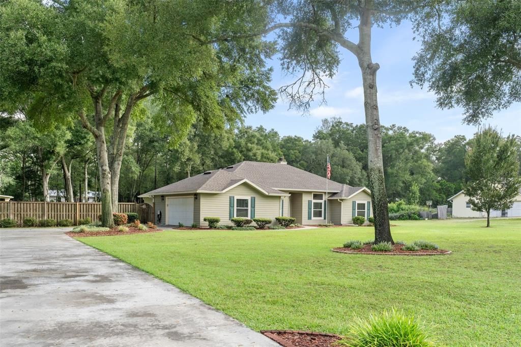 For Sale: $439,900 (4 beds, 2 baths, 1732 Square Feet)