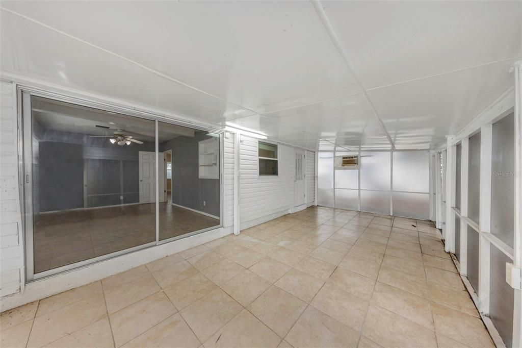 En Venta: $300,000 (2 camas, 1 baños, 1008 Pies cuadrados)