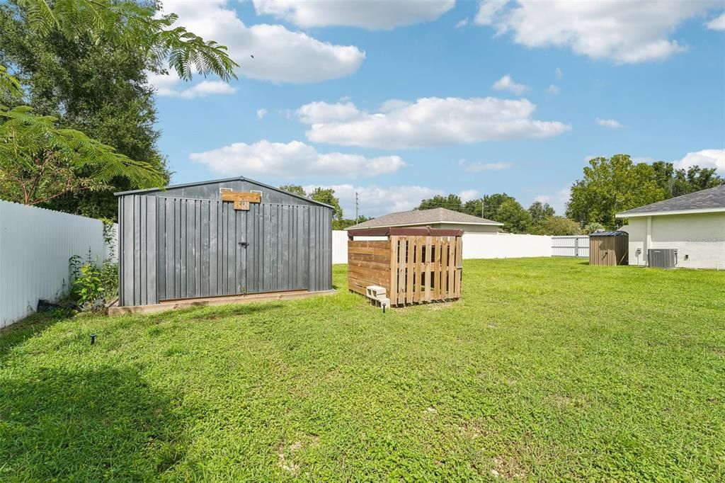 For Sale: $299,900 (3 beds, 2 baths, 1238 Square Feet)