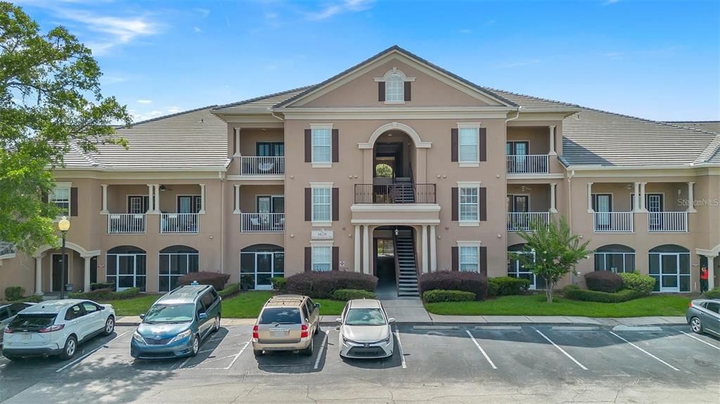 For Sale: $239,000 (3 beds, 3 baths, 1554 Square Feet)