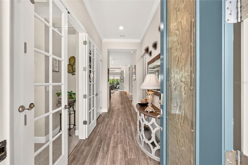 For Sale: $435,000 (3 beds, 2 baths, 1976 Square Feet)