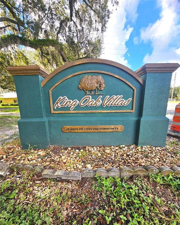 For Sale: $189,000 (1 beds, 1 baths, 709 Square Feet)