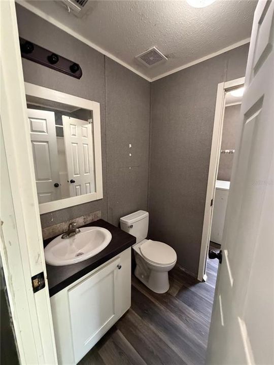 For Sale: $249,900 (3 beds, 2 baths, 1152 Square Feet)