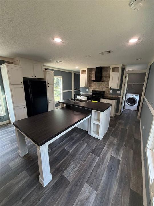 For Sale: $249,900 (3 beds, 2 baths, 1152 Square Feet)