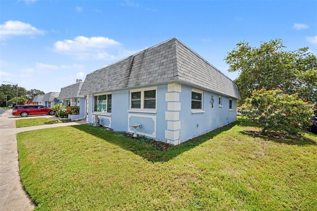 For Sale: $110,000 (2 beds, 2 baths, 1109 Square Feet)