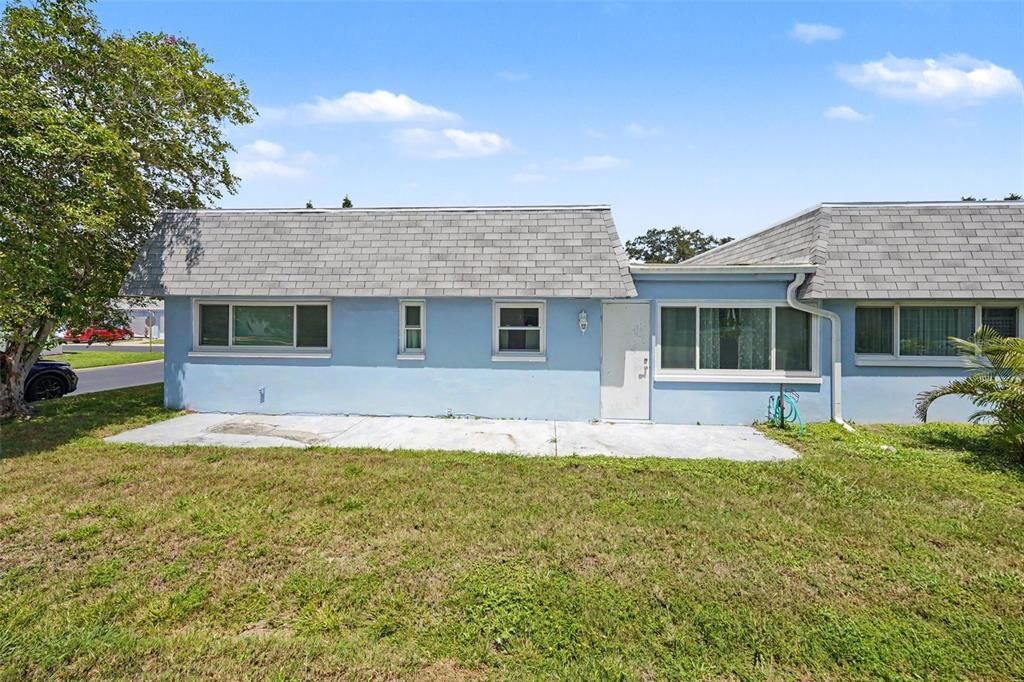 For Sale: $110,000 (2 beds, 2 baths, 1109 Square Feet)