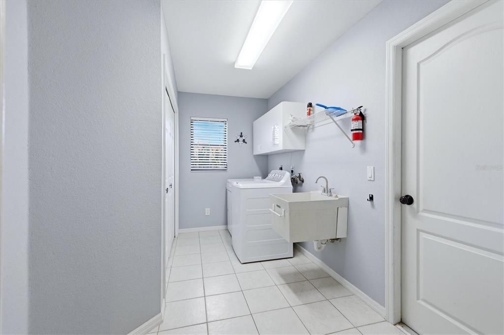 待售: $395,000 (3 贝兹, 2 浴室, 1724 平方英尺)