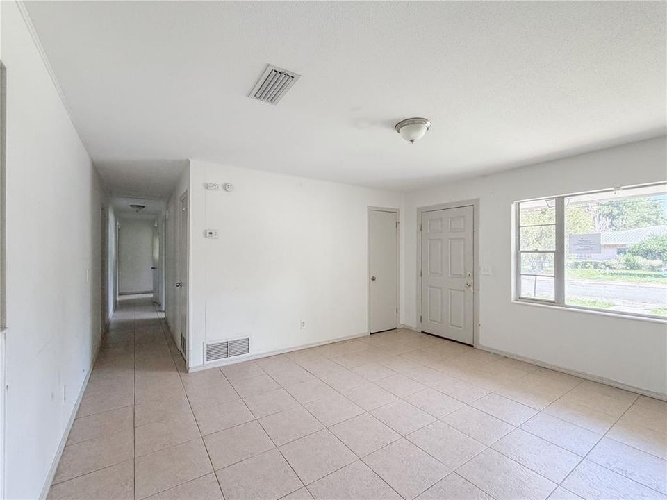 En Venta: $175,000 (4 camas, 3 baños, 2014 Pies cuadrados)