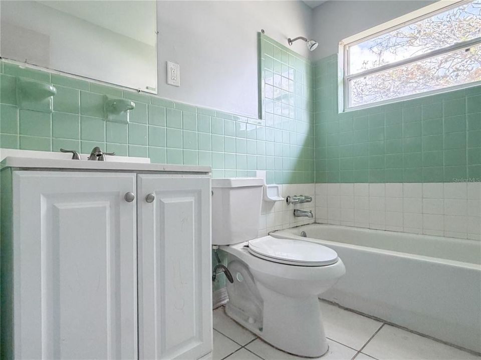 En Venta: $175,000 (4 camas, 3 baños, 2014 Pies cuadrados)
