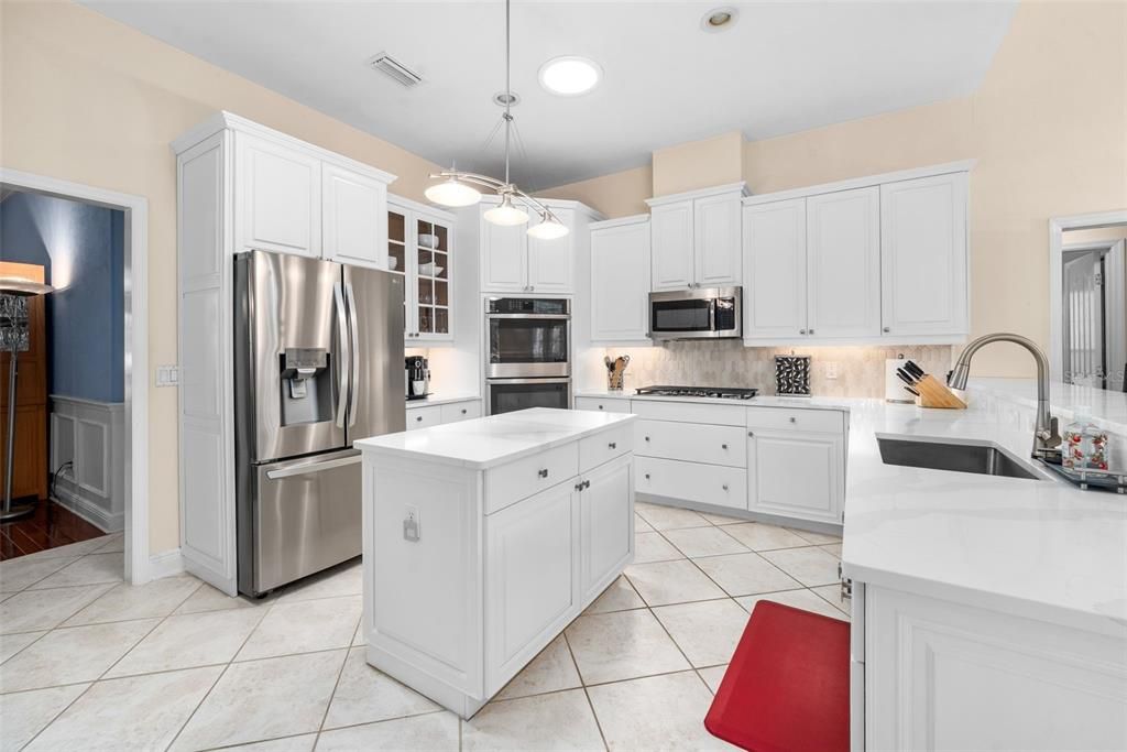For Sale: $949,900 (5 beds, 3 baths, 3470 Square Feet)