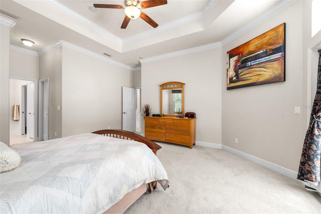 For Sale: $949,900 (5 beds, 3 baths, 3470 Square Feet)