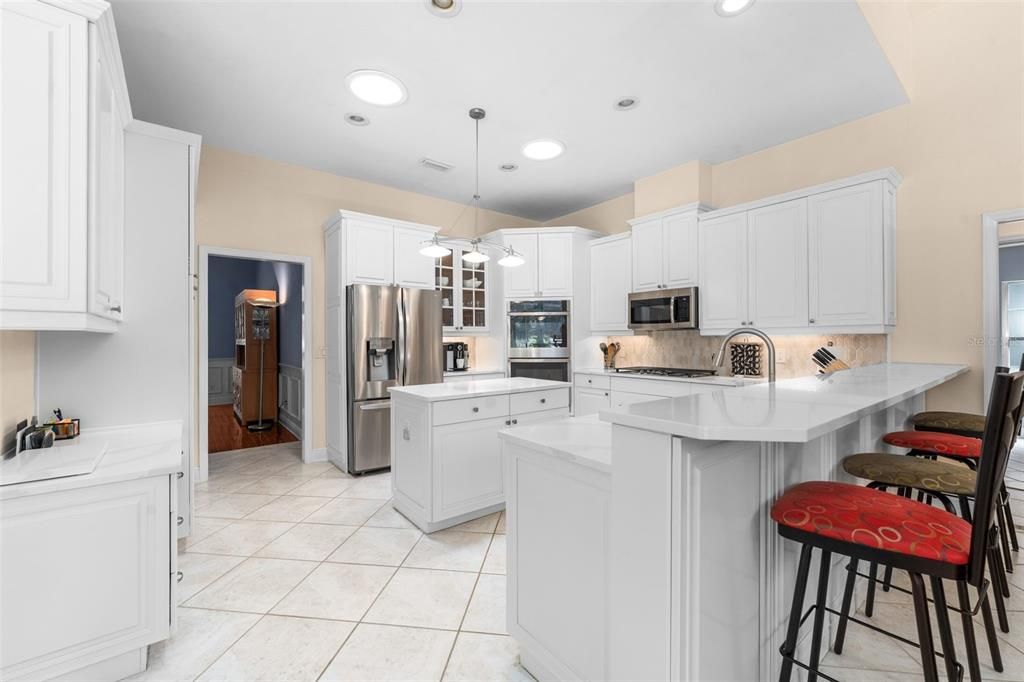 For Sale: $949,900 (5 beds, 3 baths, 3470 Square Feet)