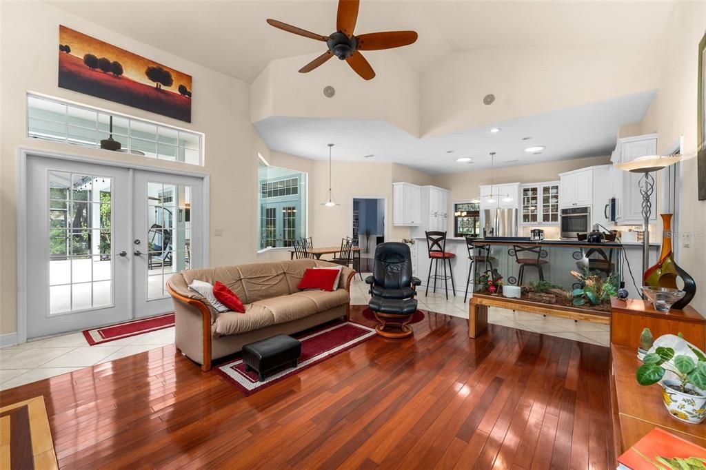 For Sale: $949,900 (5 beds, 3 baths, 3470 Square Feet)