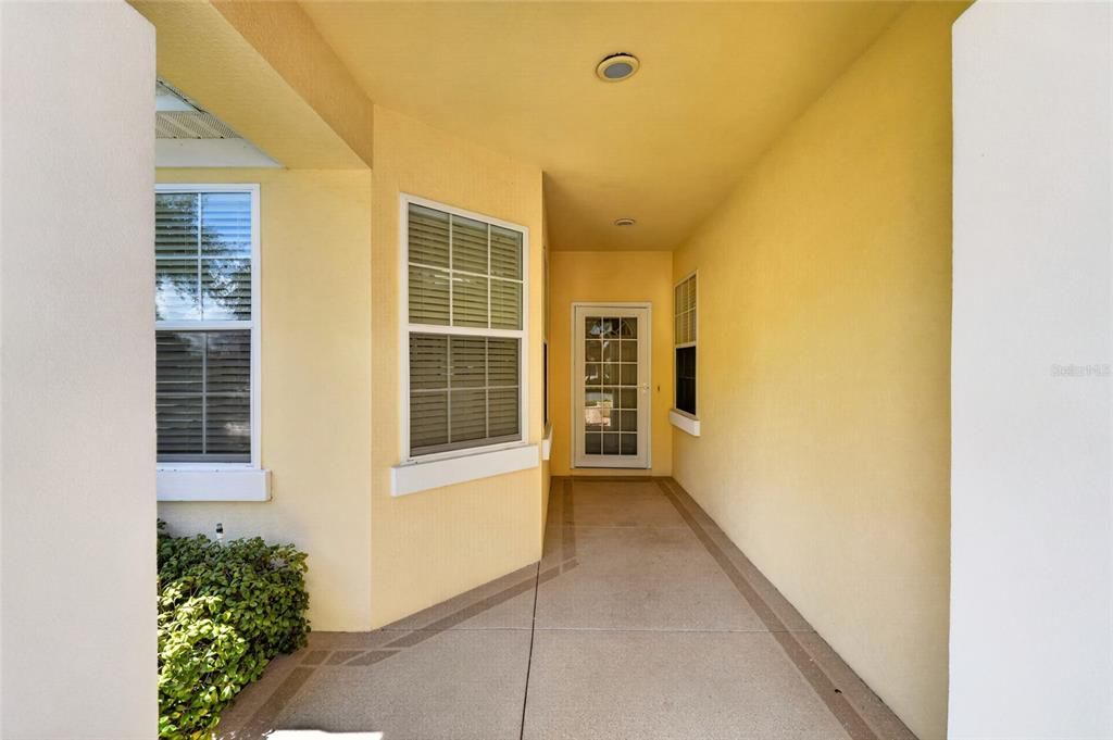 For Sale: $229,000 (2 beds, 2 baths, 1277 Square Feet)