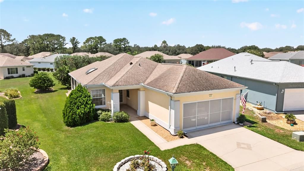 For Sale: $229,000 (2 beds, 2 baths, 1277 Square Feet)