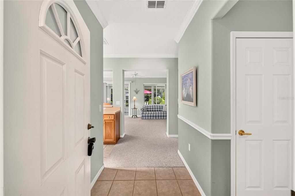 For Sale: $229,000 (2 beds, 2 baths, 1277 Square Feet)