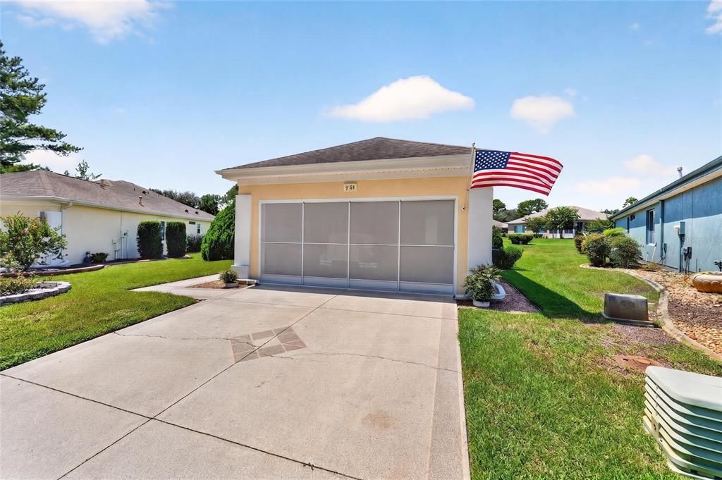 For Sale: $229,000 (2 beds, 2 baths, 1277 Square Feet)