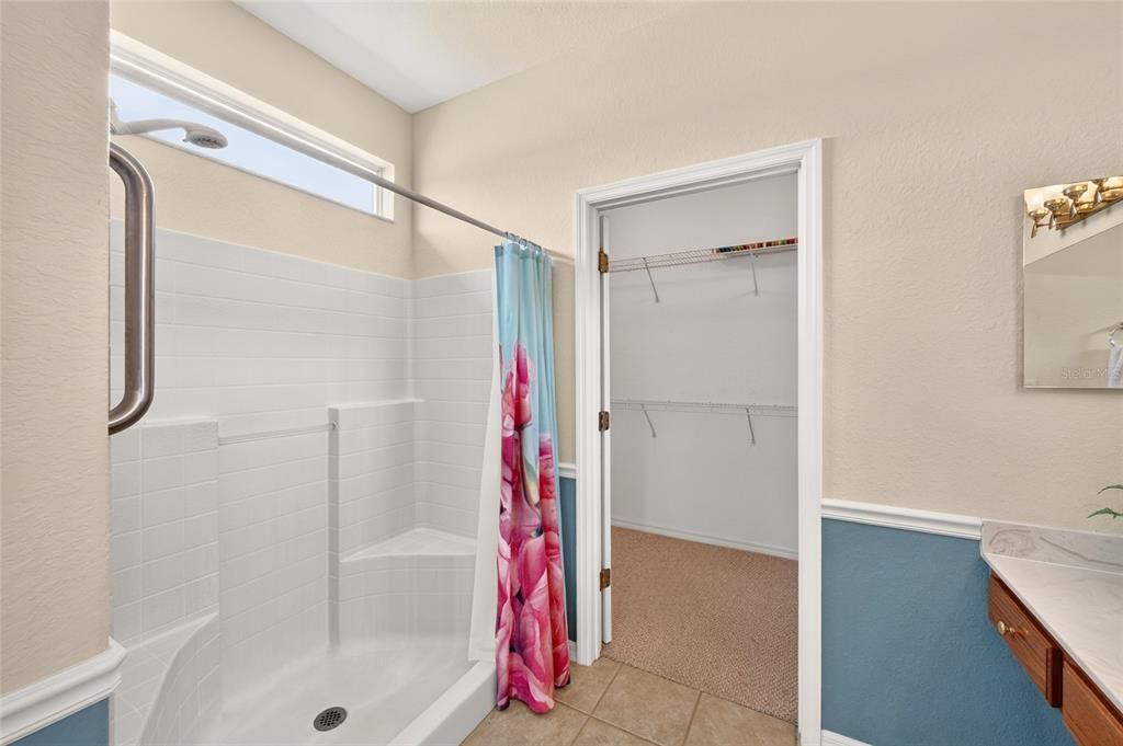 For Sale: $229,000 (2 beds, 2 baths, 1277 Square Feet)