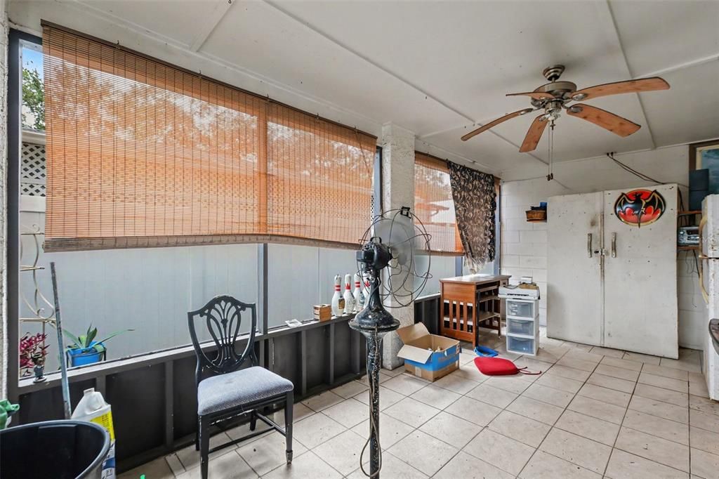 For Sale: $270,000 (3 beds, 2 baths, 1220 Square Feet)