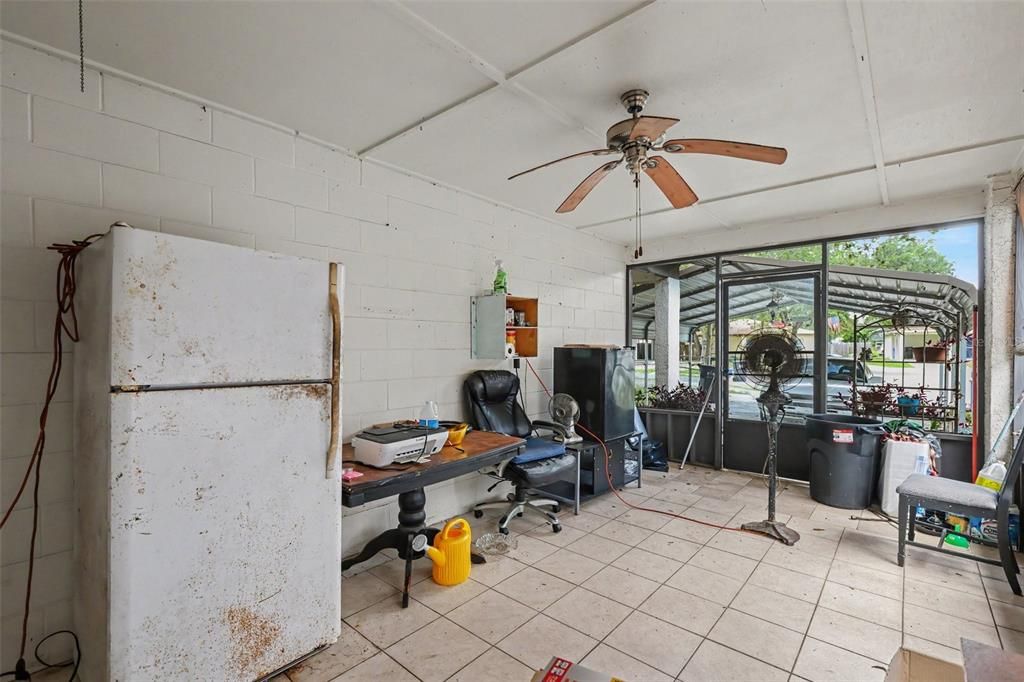 For Sale: $270,000 (3 beds, 2 baths, 1220 Square Feet)