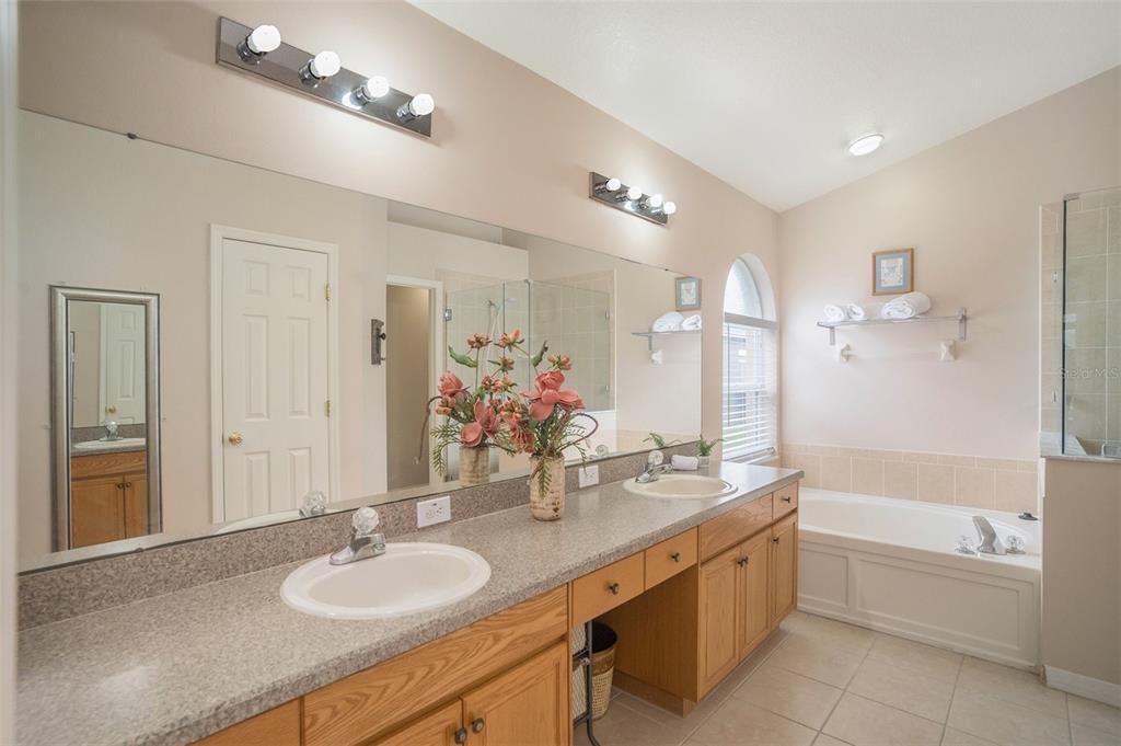 For Sale: $595,000 (5 beds, 3 baths, 2449 Square Feet)