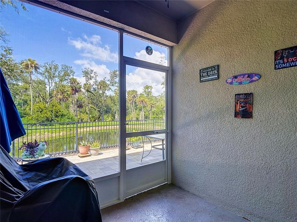For Sale: $350,000 (3 beds, 2 baths, 2051 Square Feet)