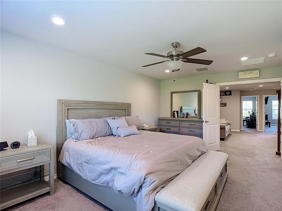 For Sale: $350,000 (3 beds, 2 baths, 2051 Square Feet)