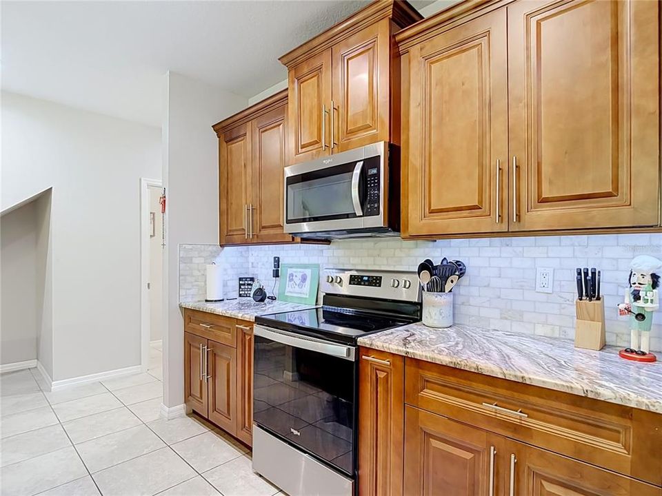 For Sale: $350,000 (3 beds, 2 baths, 2051 Square Feet)