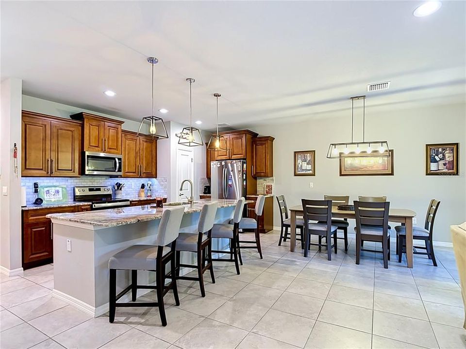 For Sale: $350,000 (3 beds, 2 baths, 2051 Square Feet)