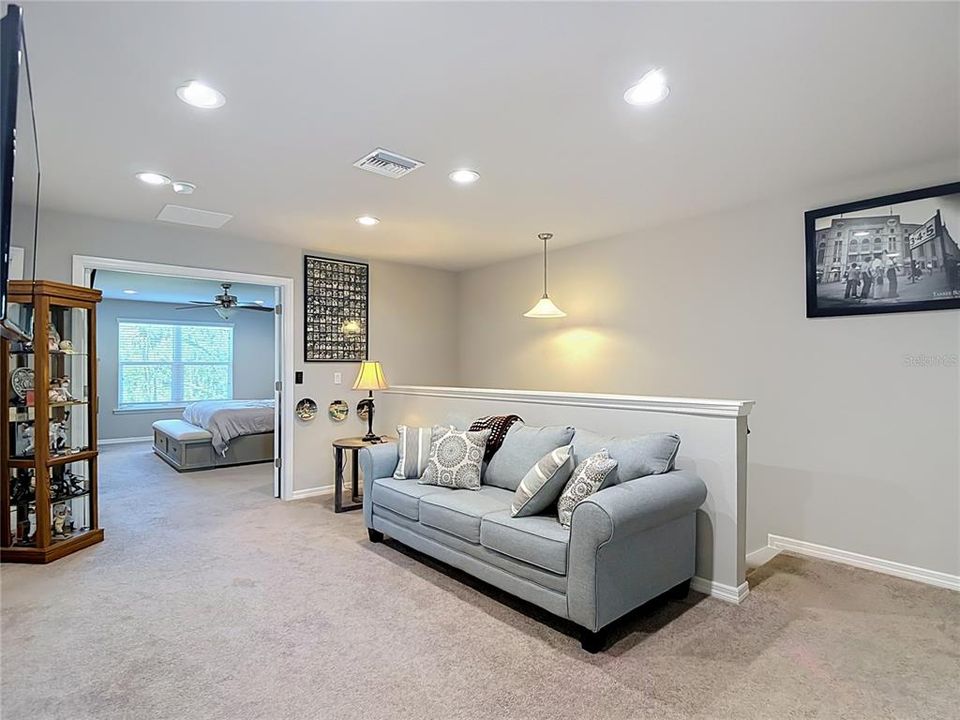 For Sale: $350,000 (3 beds, 2 baths, 2051 Square Feet)