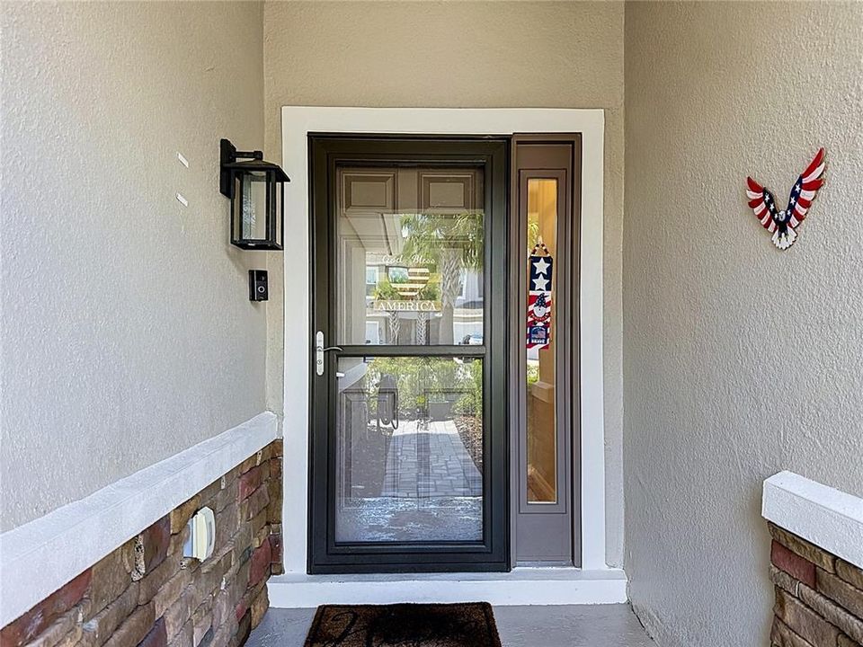 For Sale: $350,000 (3 beds, 2 baths, 2051 Square Feet)