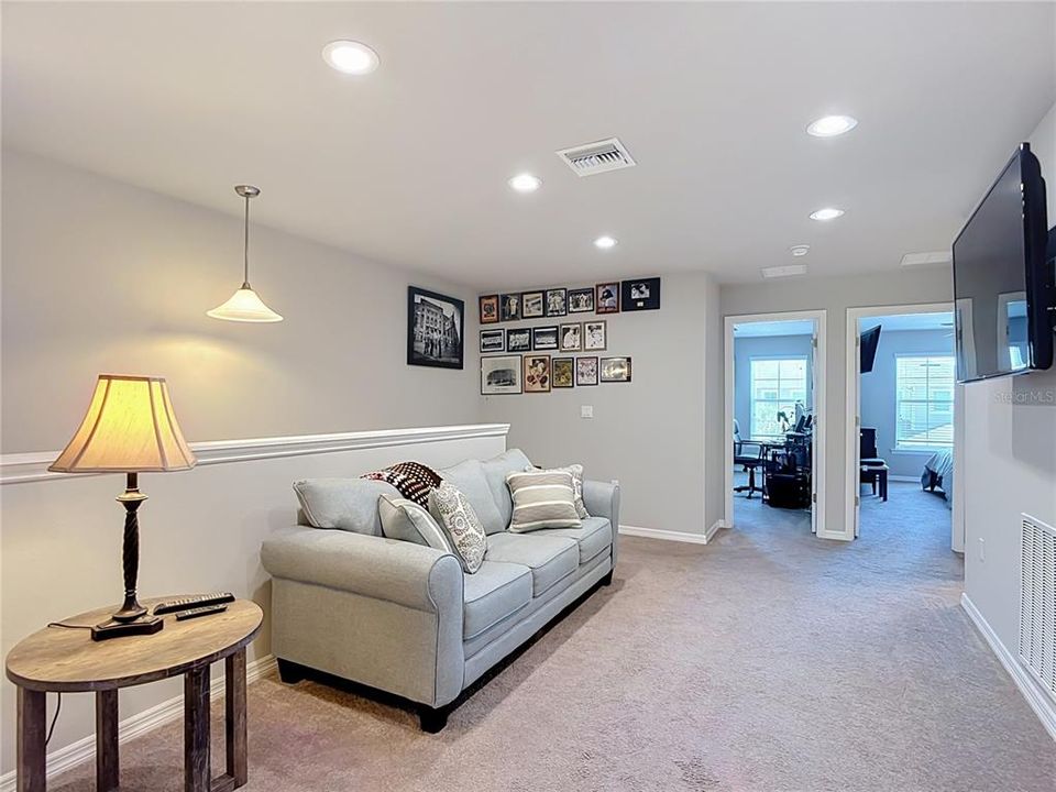 For Sale: $350,000 (3 beds, 2 baths, 2051 Square Feet)