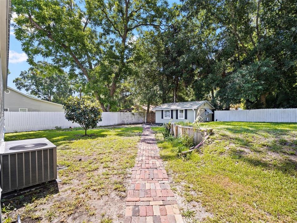 For Sale: $299,907 (3 beds, 2 baths, 1269 Square Feet)