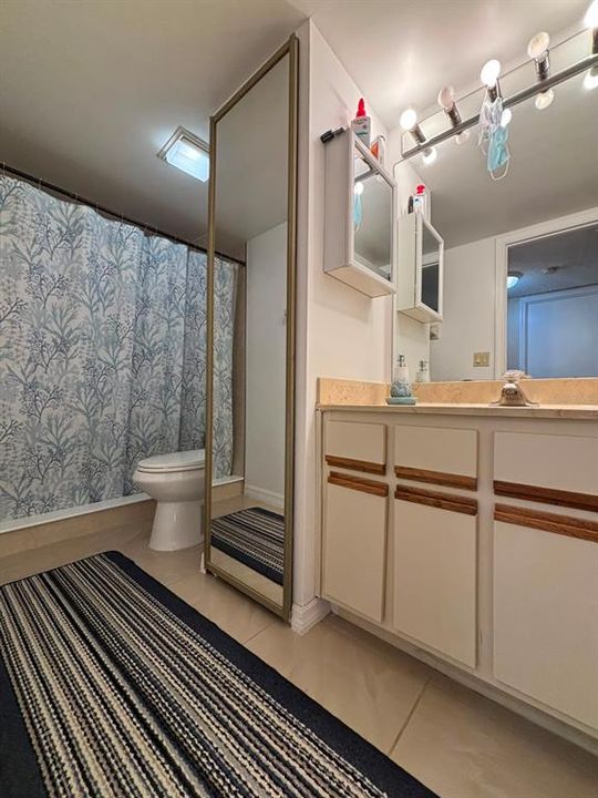 For Sale: $220,000 (2 beds, 2 baths, 1285 Square Feet)