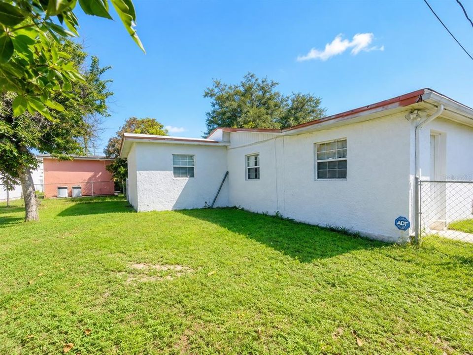 En Venta: $250,000 (2 camas, 2 baños, 1000 Pies cuadrados)
