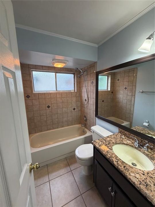 For Rent: $2,400 (3 beds, 2 baths, 1402 Square Feet)