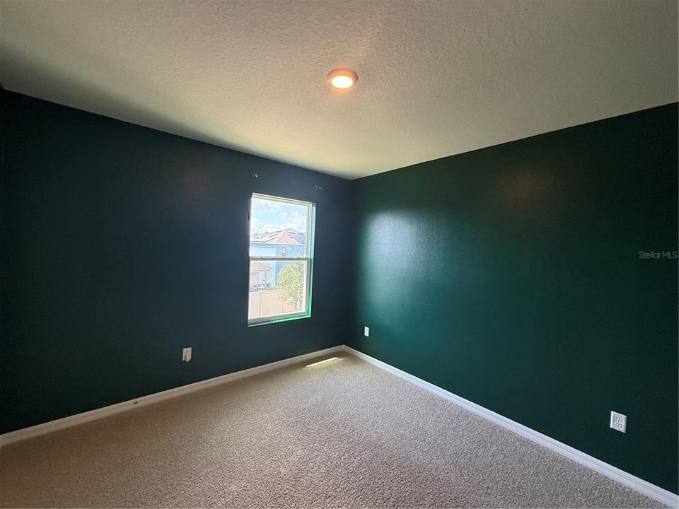 For Rent: $3,100 (5 beds, 3 baths, 2626 Square Feet)