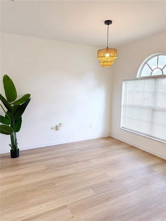 En Venta: $329,500 (3 camas, 2 baños, 1205 Pies cuadrados)