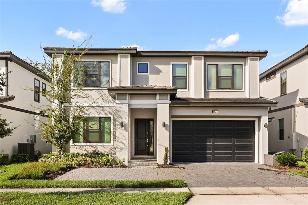 For Sale: $1,550,000 (9 beds, 9 baths, 3930 Square Feet)
