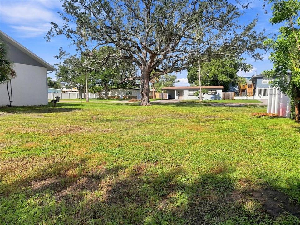 For Sale: $289,900 (0.17 acres)