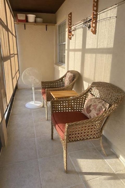 For Sale: $239,000 (2 beds, 2 baths, 1102 Square Feet)