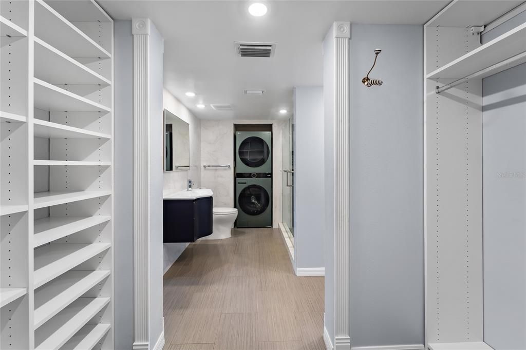 For Sale: $700,000 (2 beds, 2 baths, 1550 Square Feet)