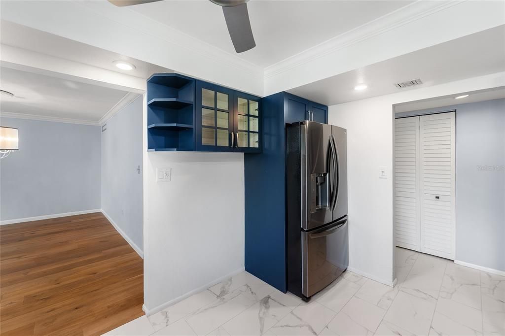 For Sale: $700,000 (2 beds, 2 baths, 1550 Square Feet)
