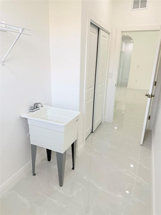 В аренду: $3,200 (3 спален, 2 ванн, 1920 Квадратных фут)