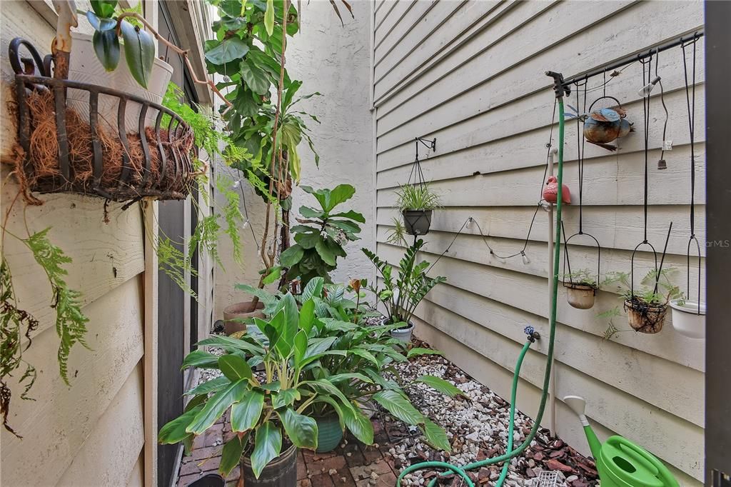 For Sale: $239,000 (2 beds, 2 baths, 1248 Square Feet)