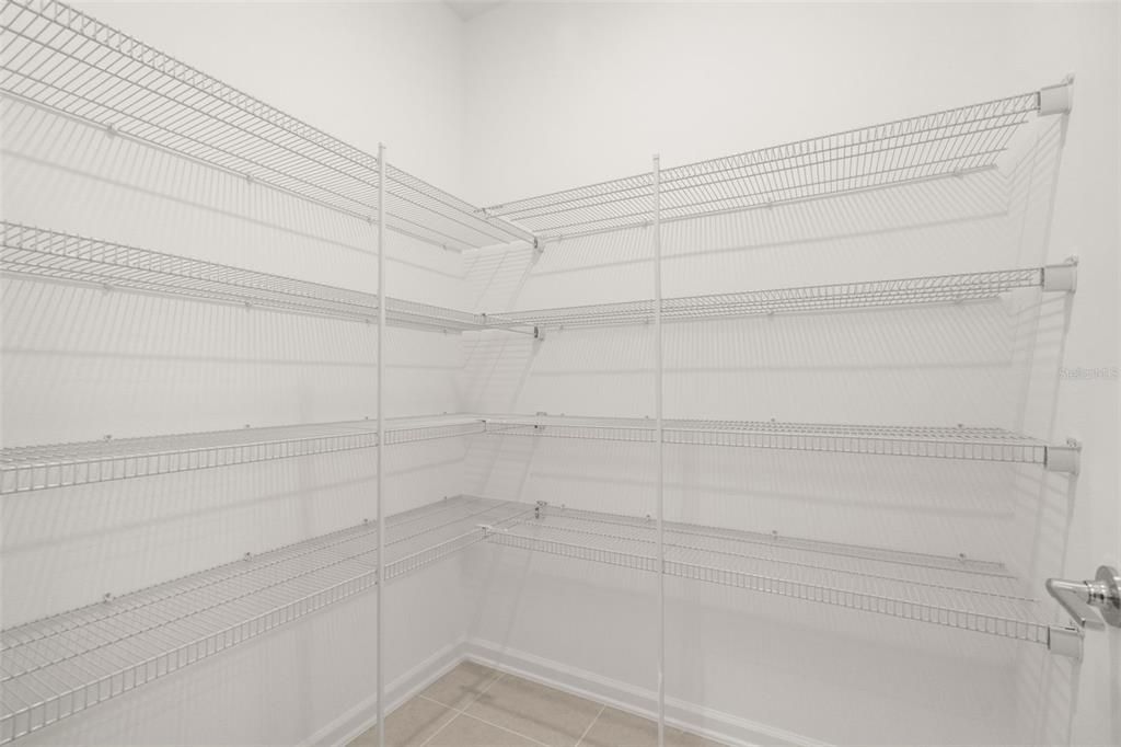 For Rent: $2,700 (3 beds, 2 baths, 2186 Square Feet)