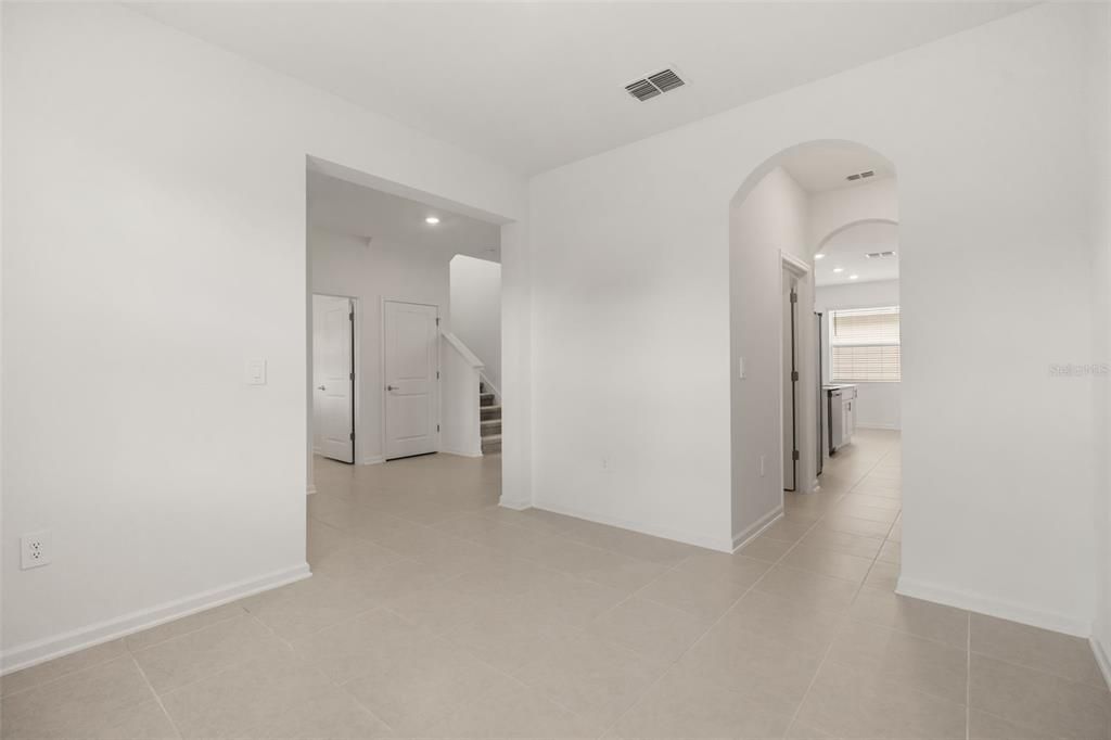 For Rent: $2,700 (3 beds, 2 baths, 2186 Square Feet)