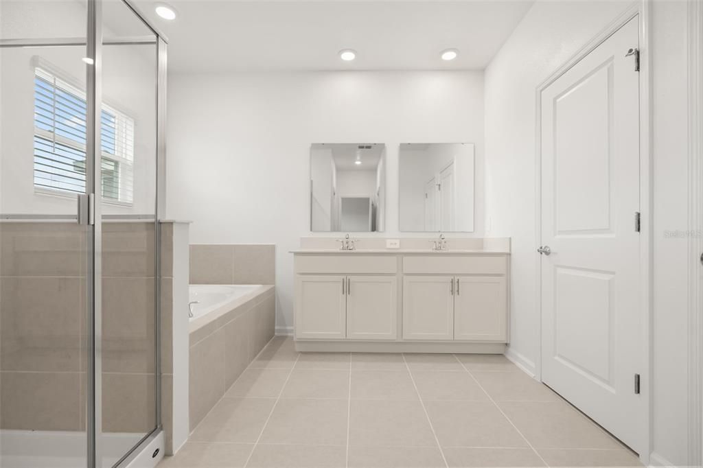 For Rent: $2,700 (3 beds, 2 baths, 2186 Square Feet)