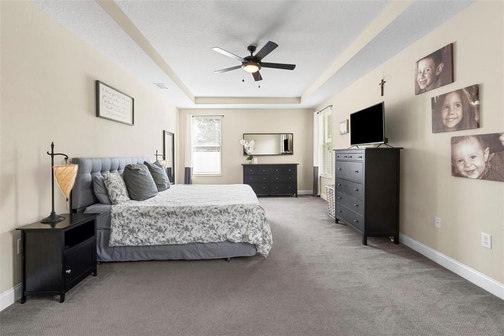 For Sale: $499,000 (4 beds, 2 baths, 2910 Square Feet)