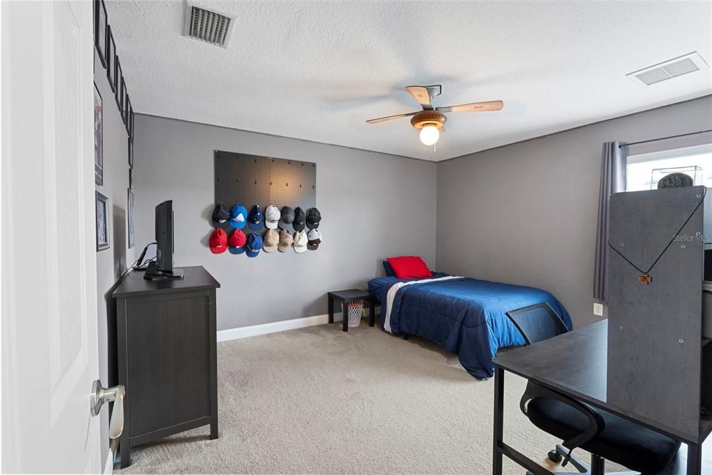 For Sale: $499,000 (4 beds, 2 baths, 2910 Square Feet)